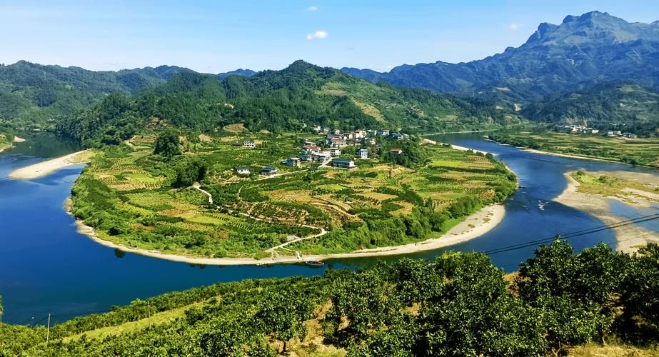 重庆市秀山土家族苗族自治县为何新增疫情/重庆秀山县近期新闻