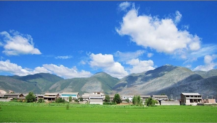 【云南大理白族自治州鹤庆县疫情防控中风险地区_鹤庆县在大理州的地位】
