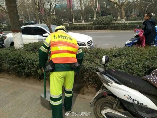河南漯河疫情足不出户最新消息(河南漯河出动环卫车支援断水地区一)