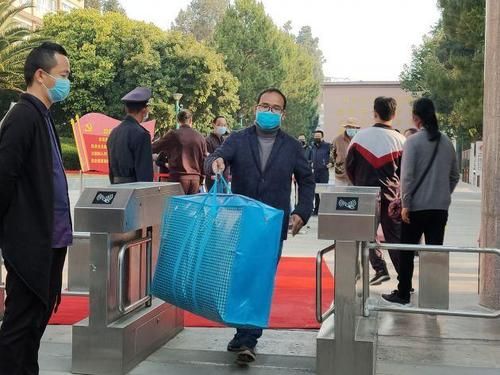 隆阳区疫情严重吗/隆阳区需要带伞吗
