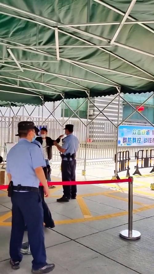 【疫情防控中风险地区东兴区_疫情防控区域封闭】