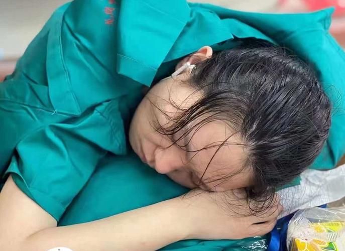  疫情视频最新大祥区:疫情大爷楼上喊话视频