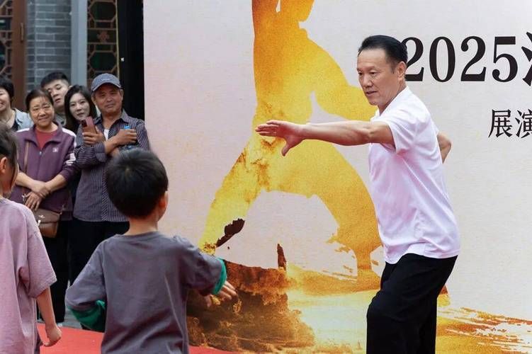  运河区疫情最新情报:运河区举办武术展演